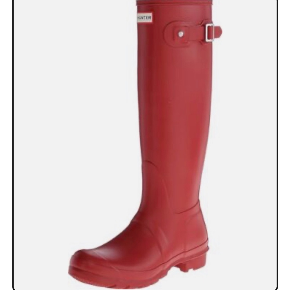 NWT Hunter tall matte red rain boots size 6